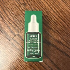 KIEHL’S Cannabis Sativa Seed Oil
